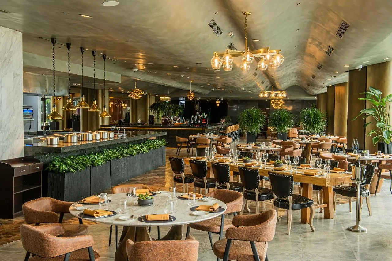 Yoho Hollywood Roosevelt Hotel Macau
