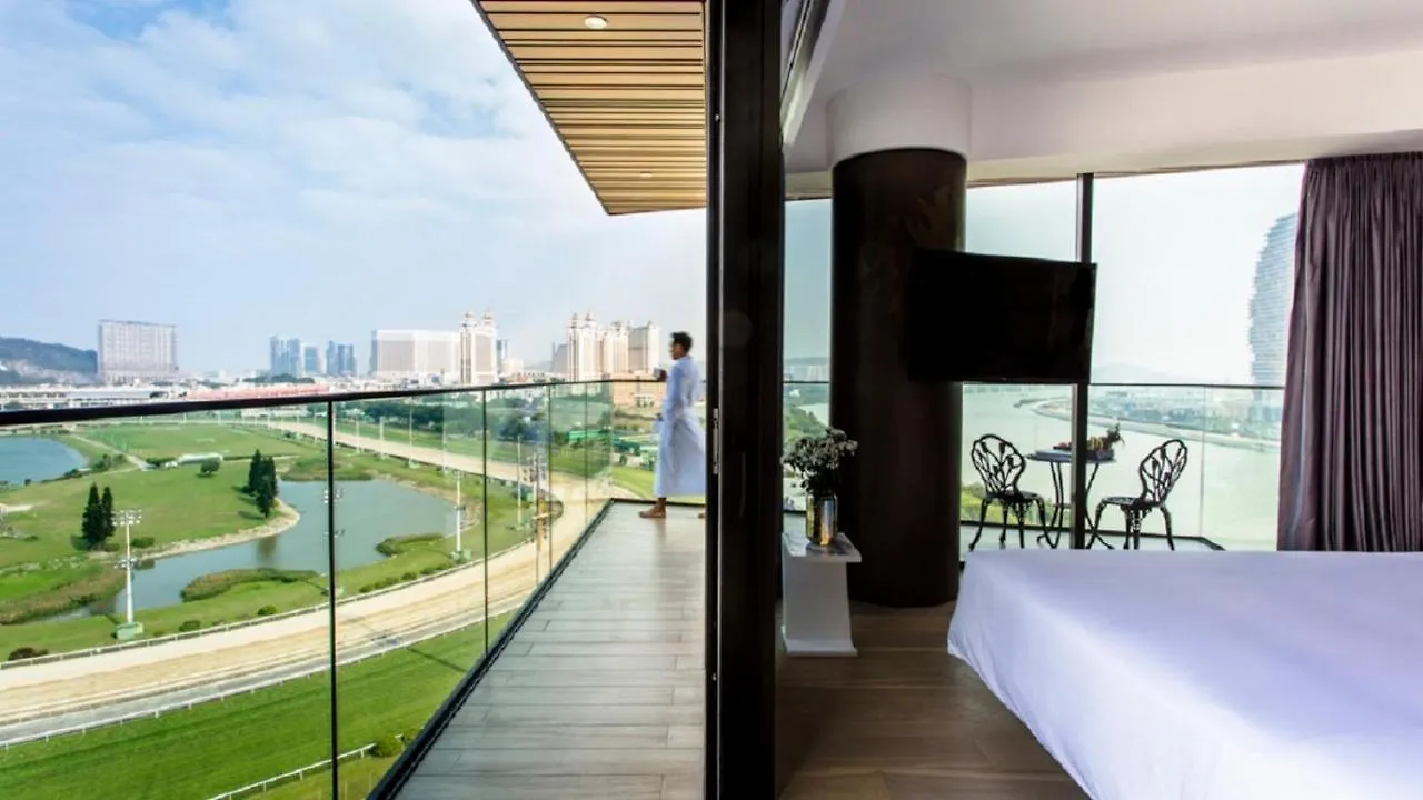 Yoho Hollywood Roosevelt Hotel Macau