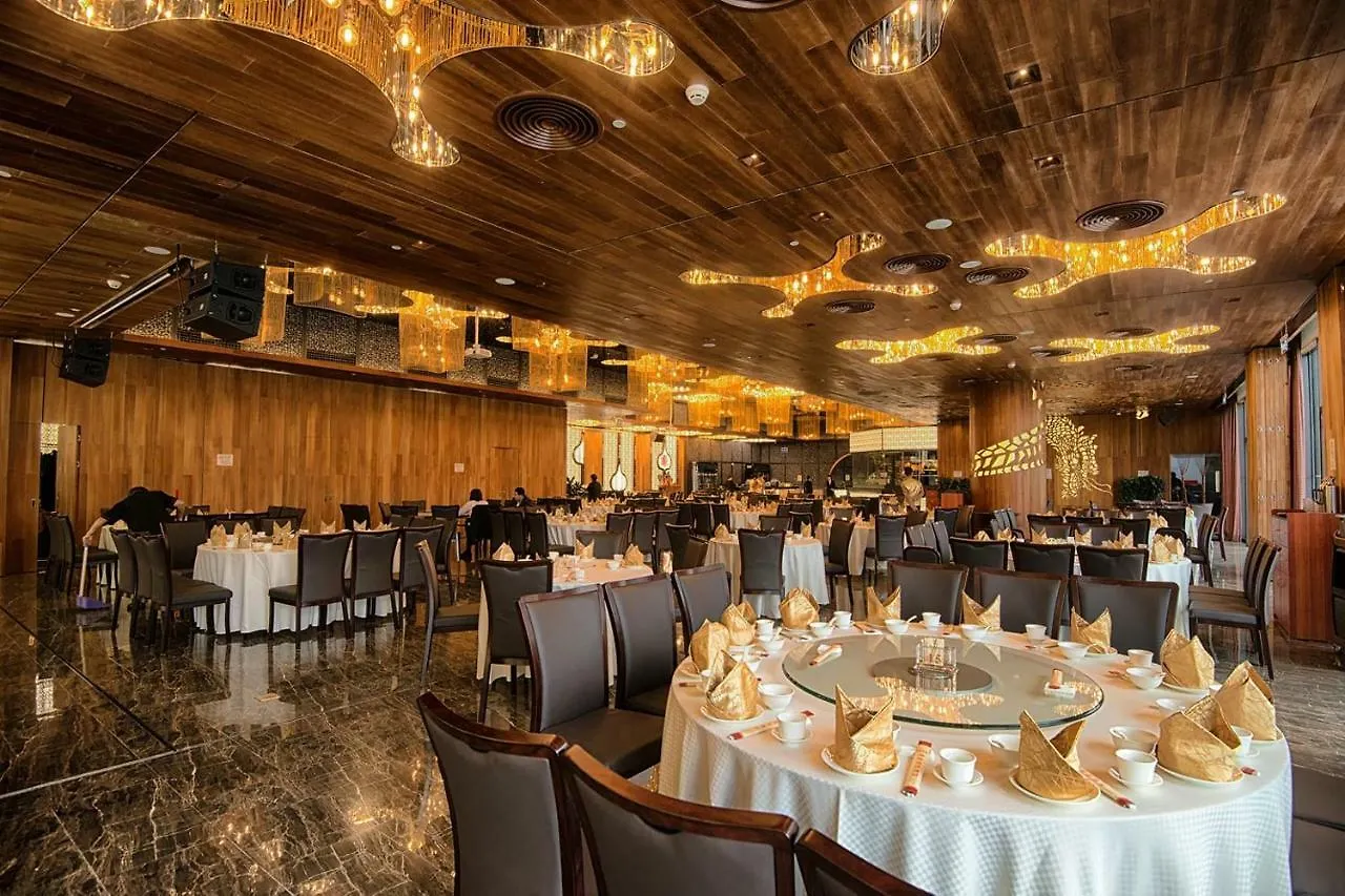 Yoho Hollywood Roosevelt Hotel Macau