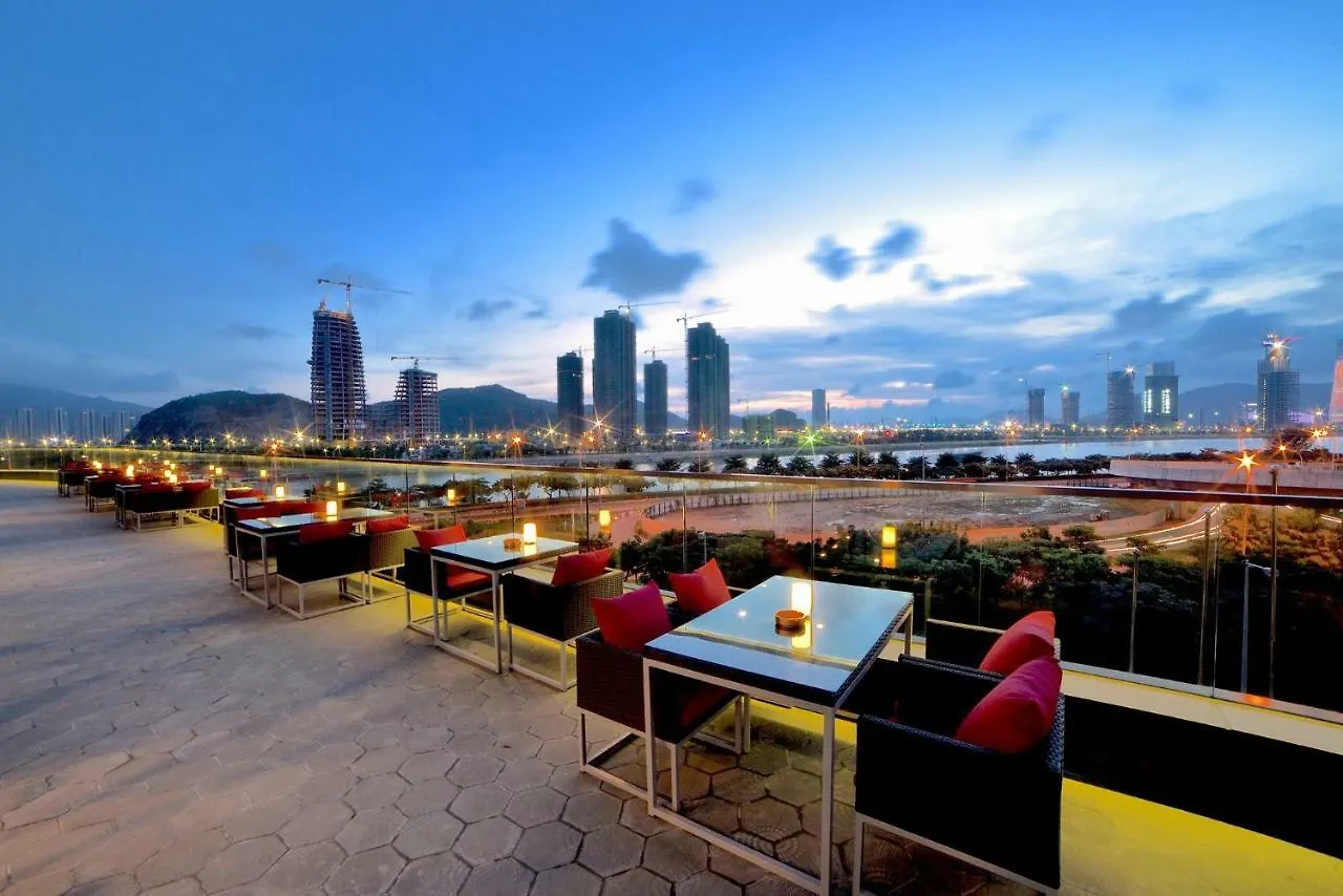 Yoho Hollywood Roosevelt Hotel Macau