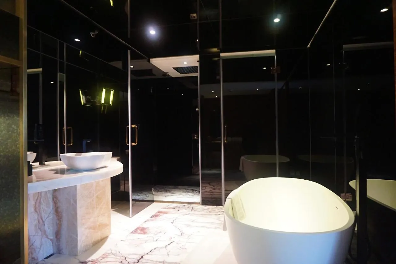 Yoho Hollywood Roosevelt Hotel Makau 5*,